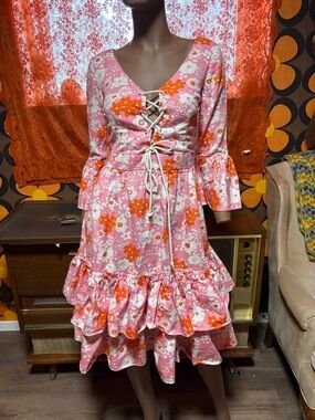 Rare Vintage 1960s Floral Midi Dress!